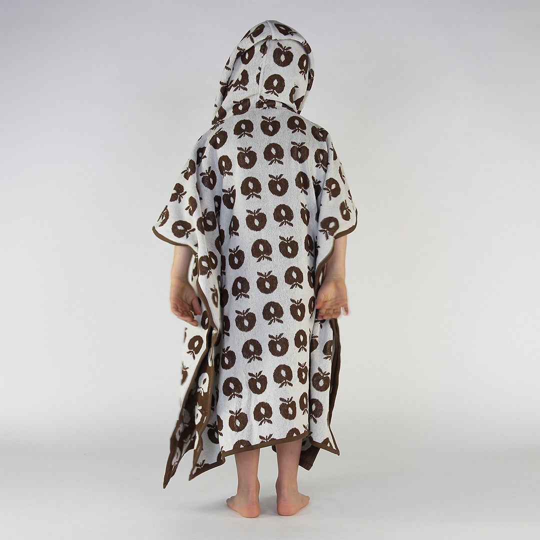 Towel poncho with apples