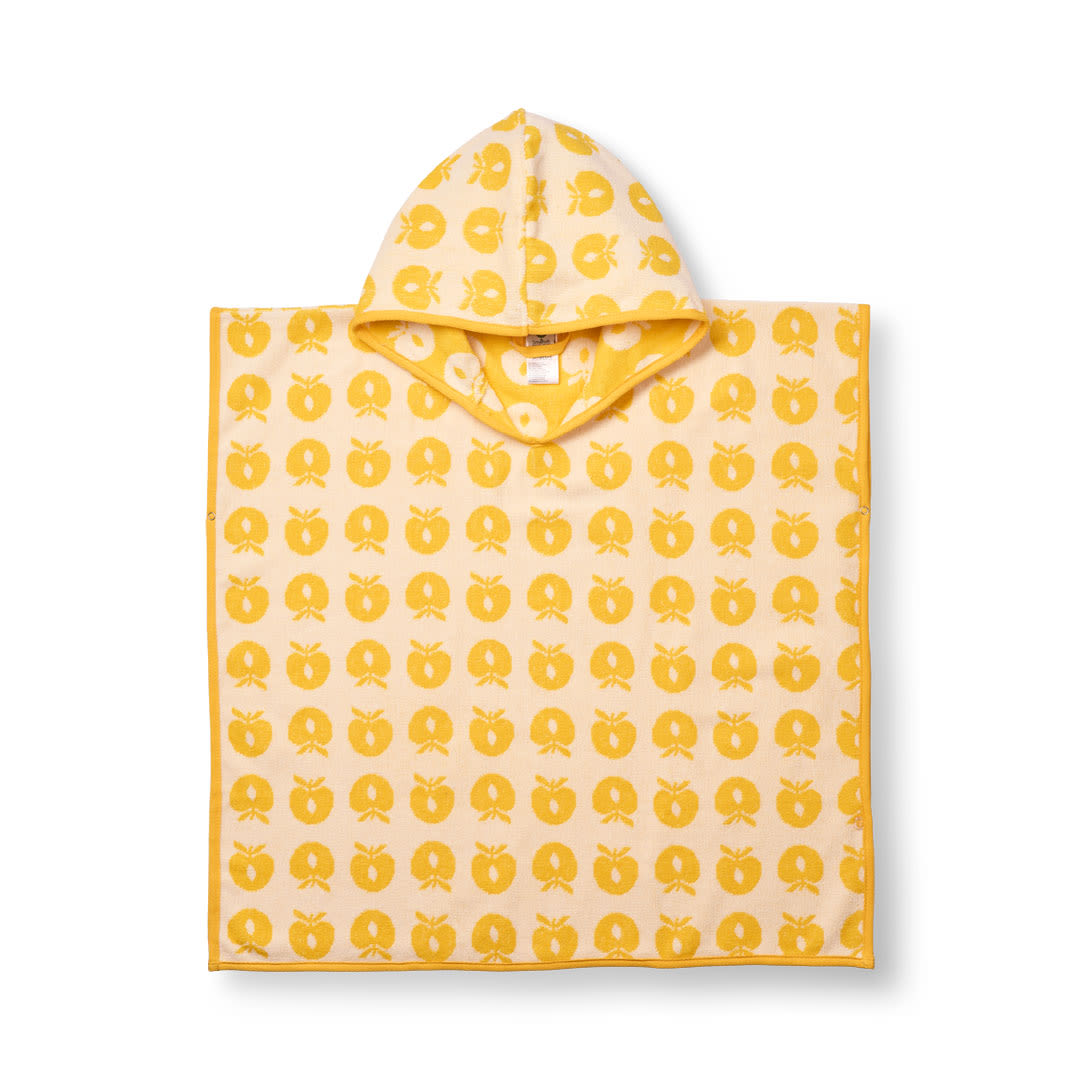 Towel poncho with apples
