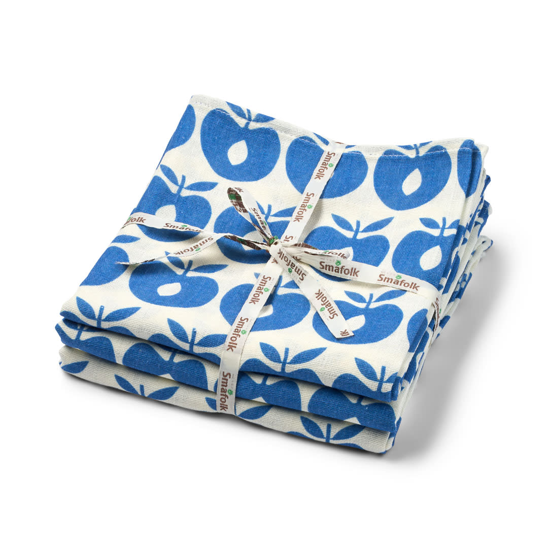 3 packs of muslin cloths with apples