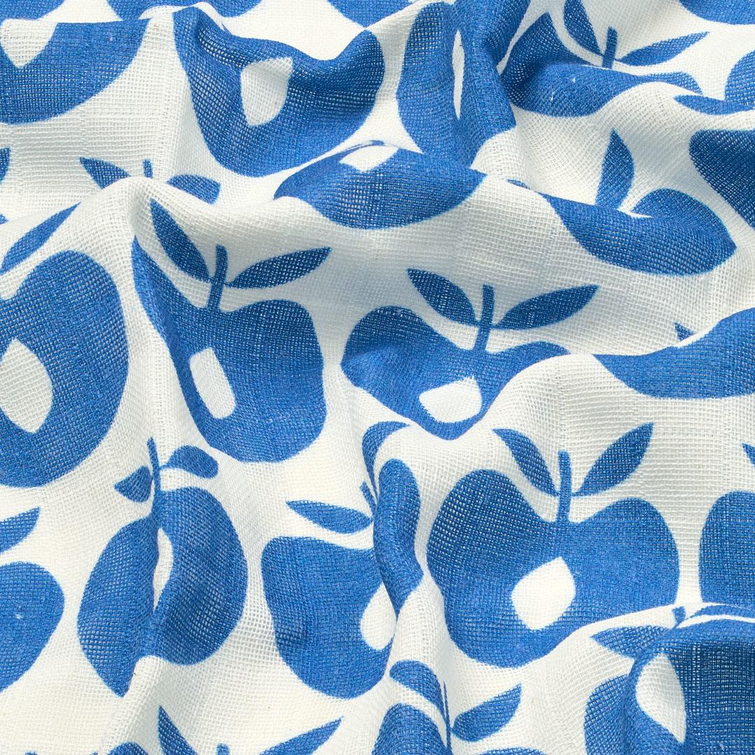 3 packs of muslin cloths with apples
