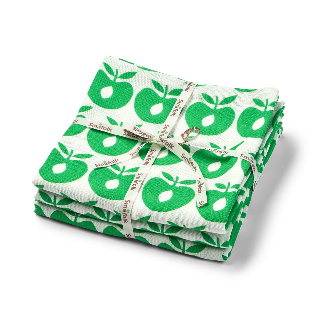 3 packs of muslin cloths with apples