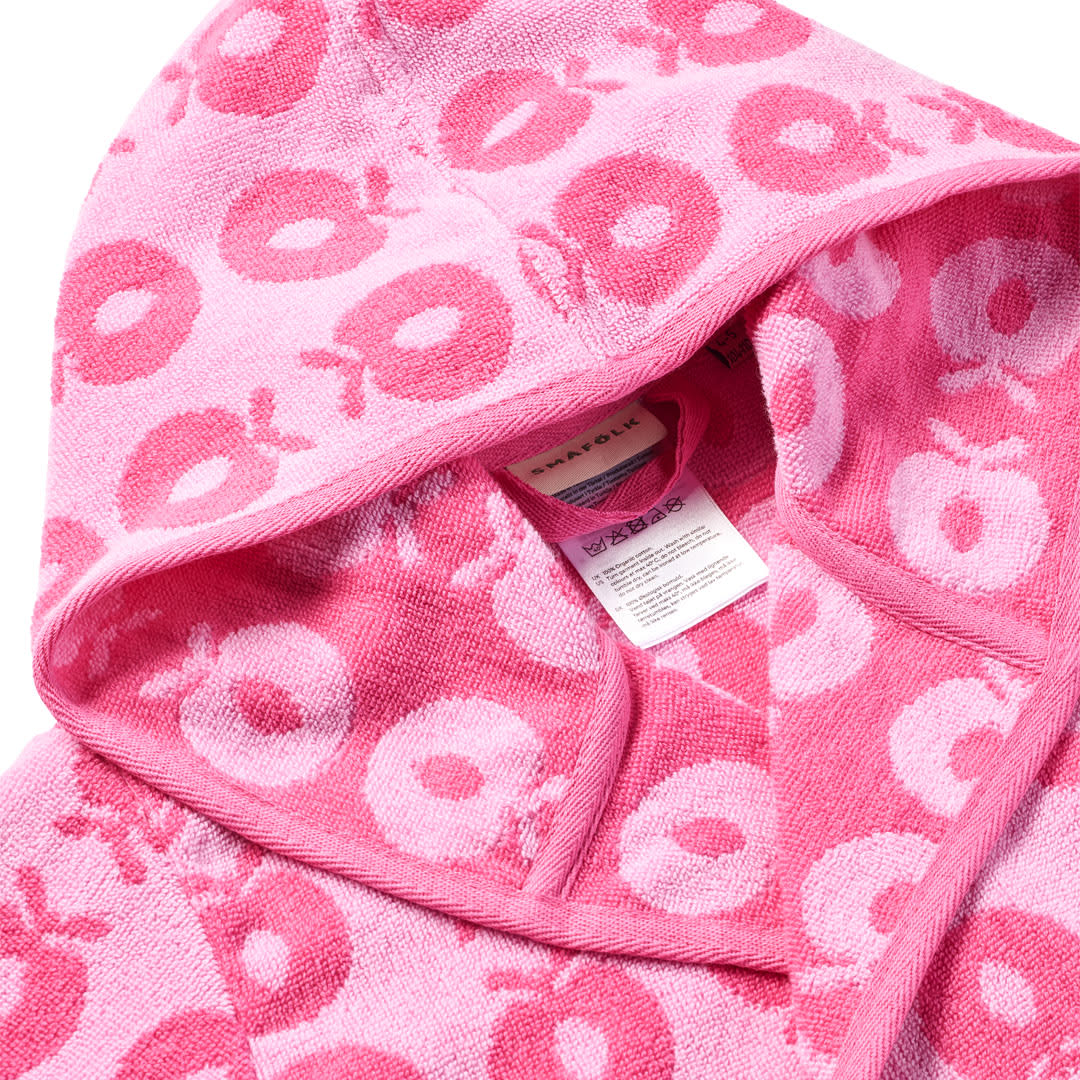 Bathrobe with apples