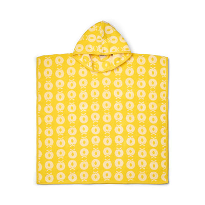 Towel poncho with apples
