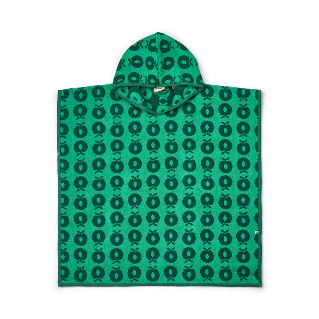 Towel poncho with apples