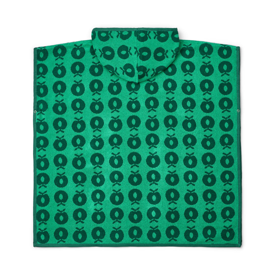 Towel poncho with apples