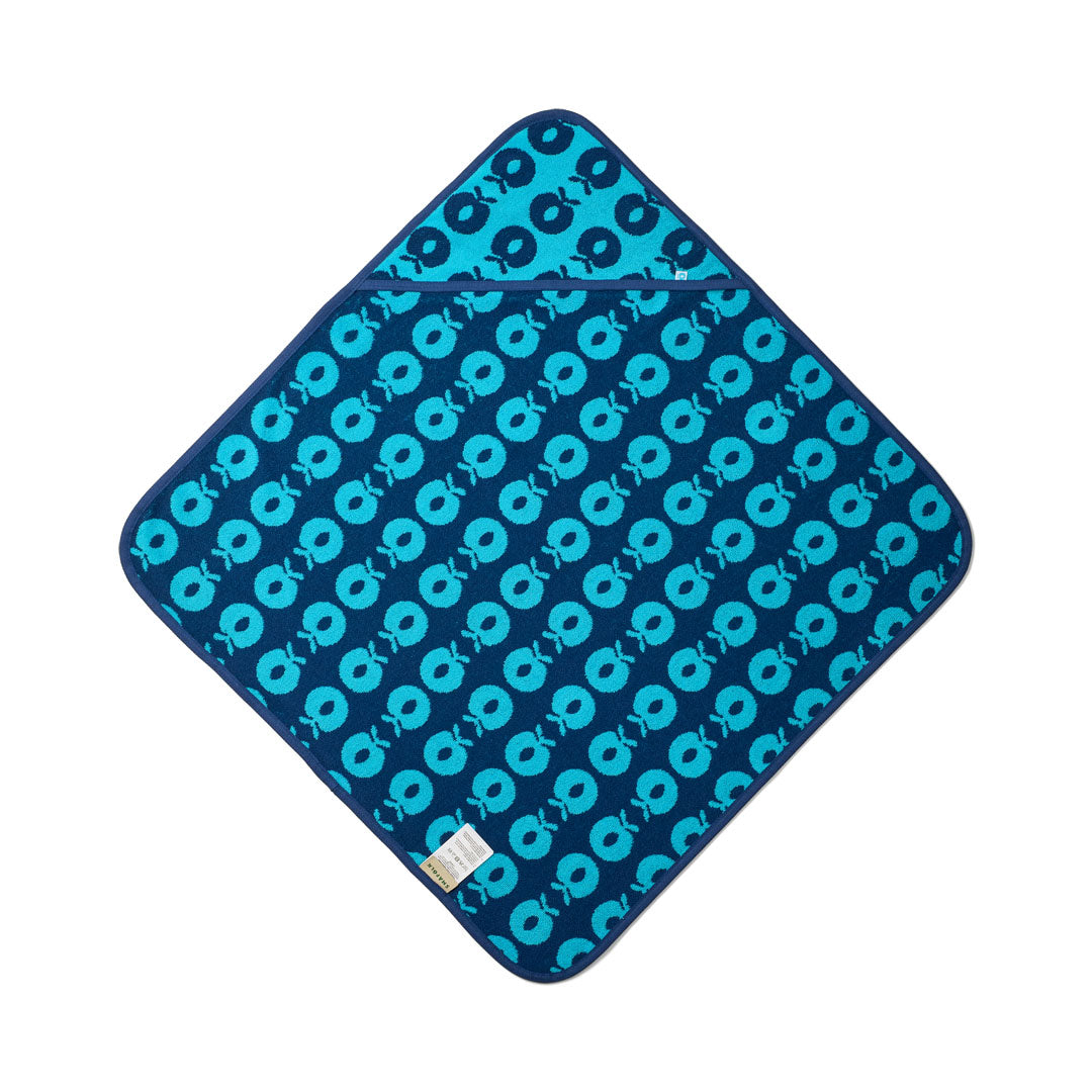 Baby towel with apples