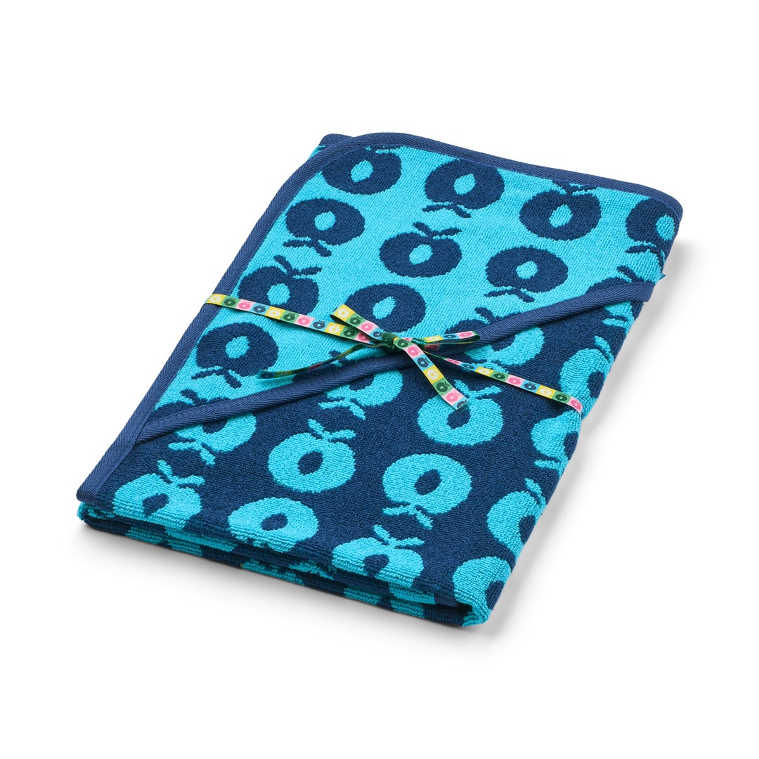 Baby towel with apples