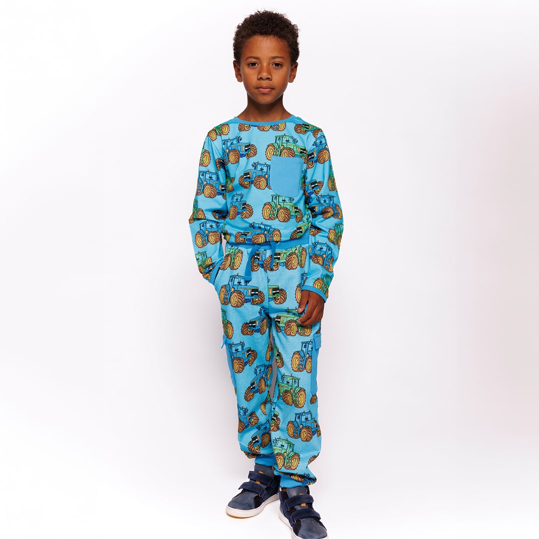 Pants with tractors
