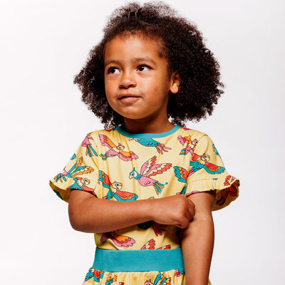 T-shirt with parrots