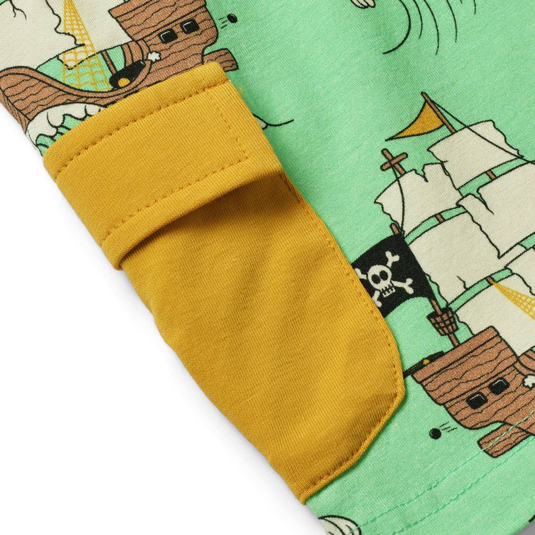 Shorts with pirate ships