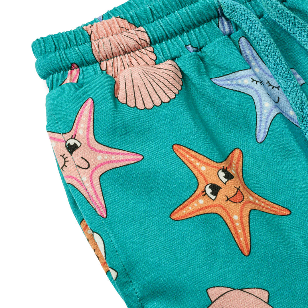 Shorts with starfish