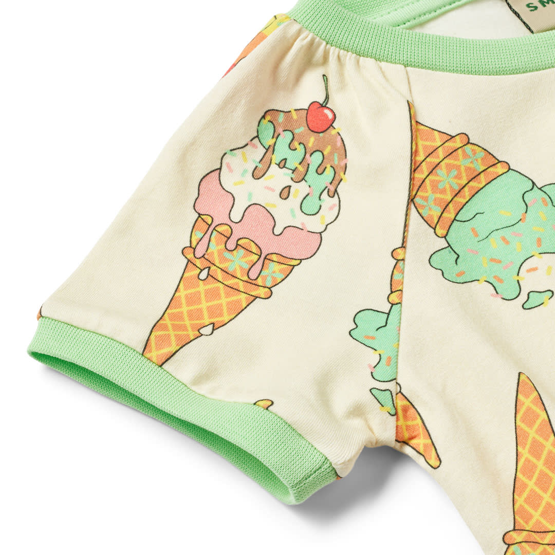 Short-sleeved Dress with ice cream