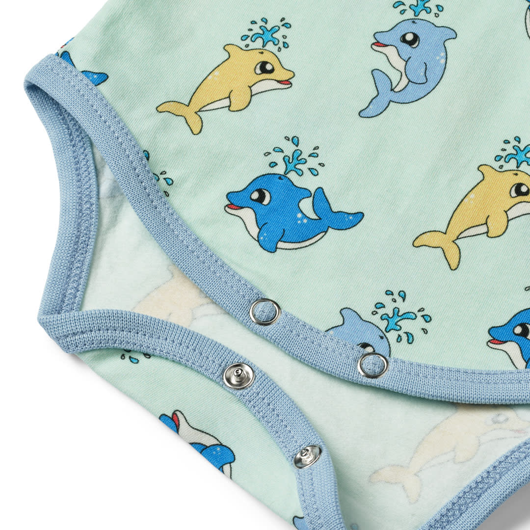 Short-sleeved baby body with baby dolphins