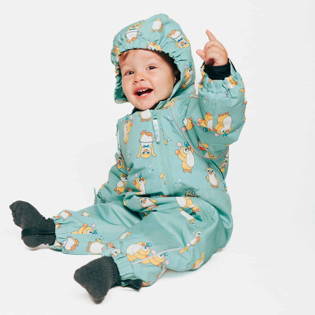 Snowsuit for toddlers with penguins