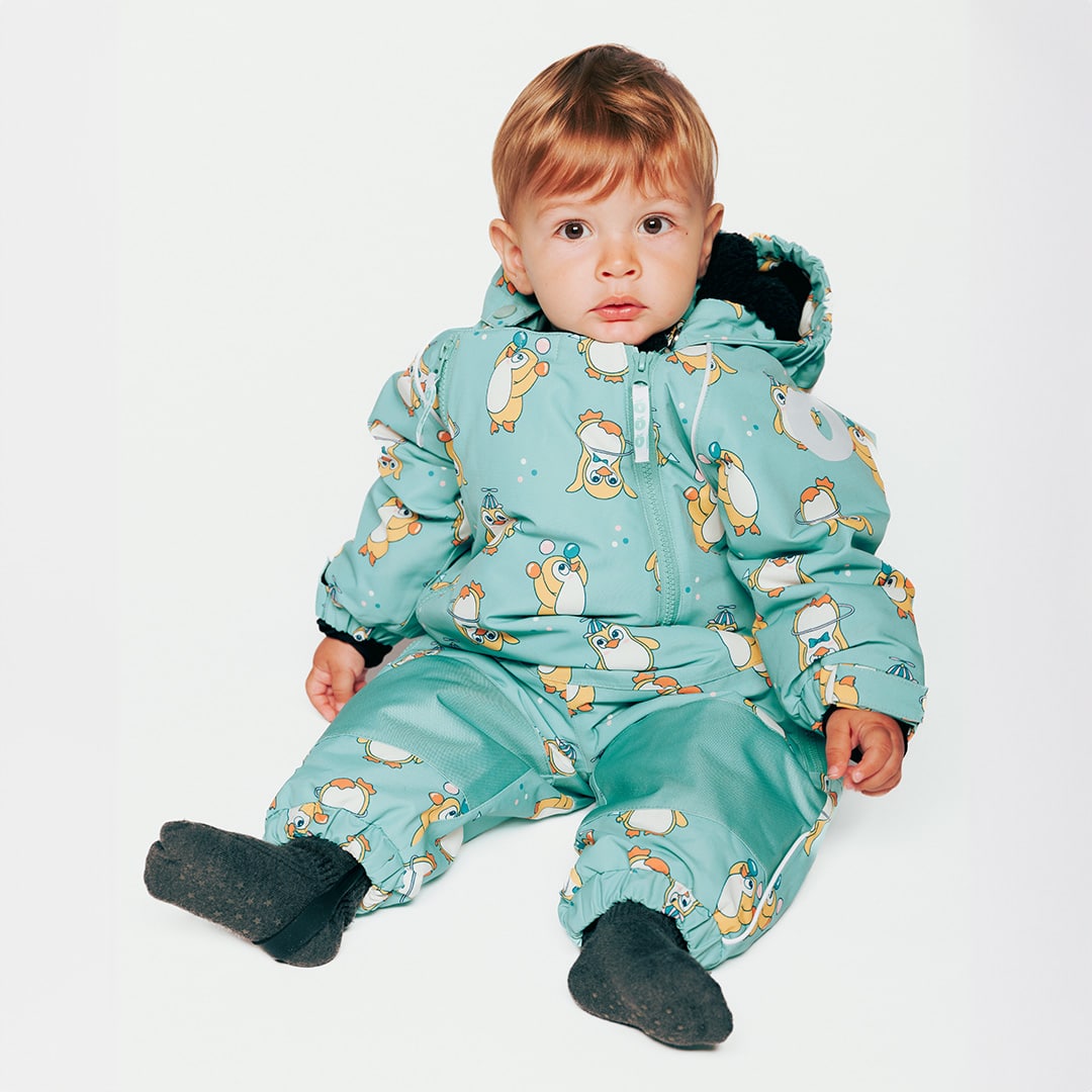 Snowsuit for toddlers with penguins