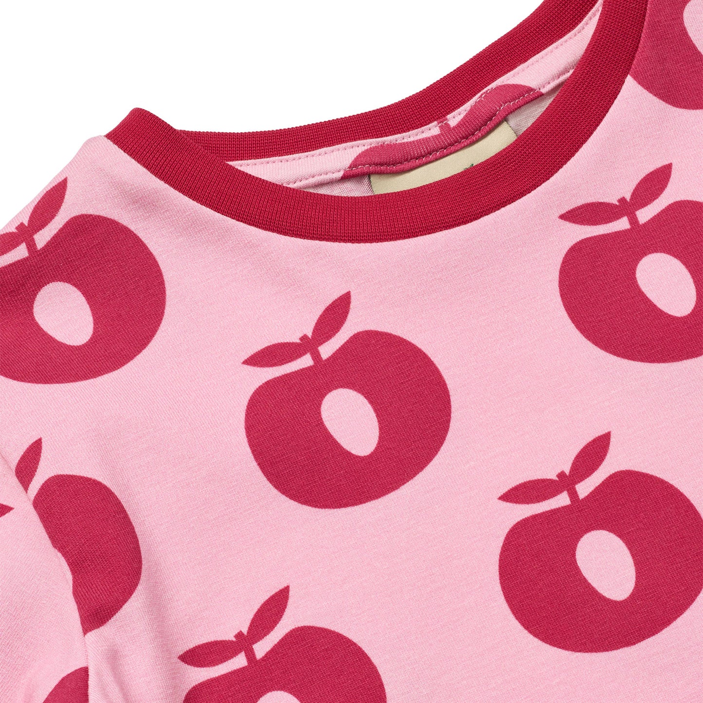 Jubilee nightwear set with apples