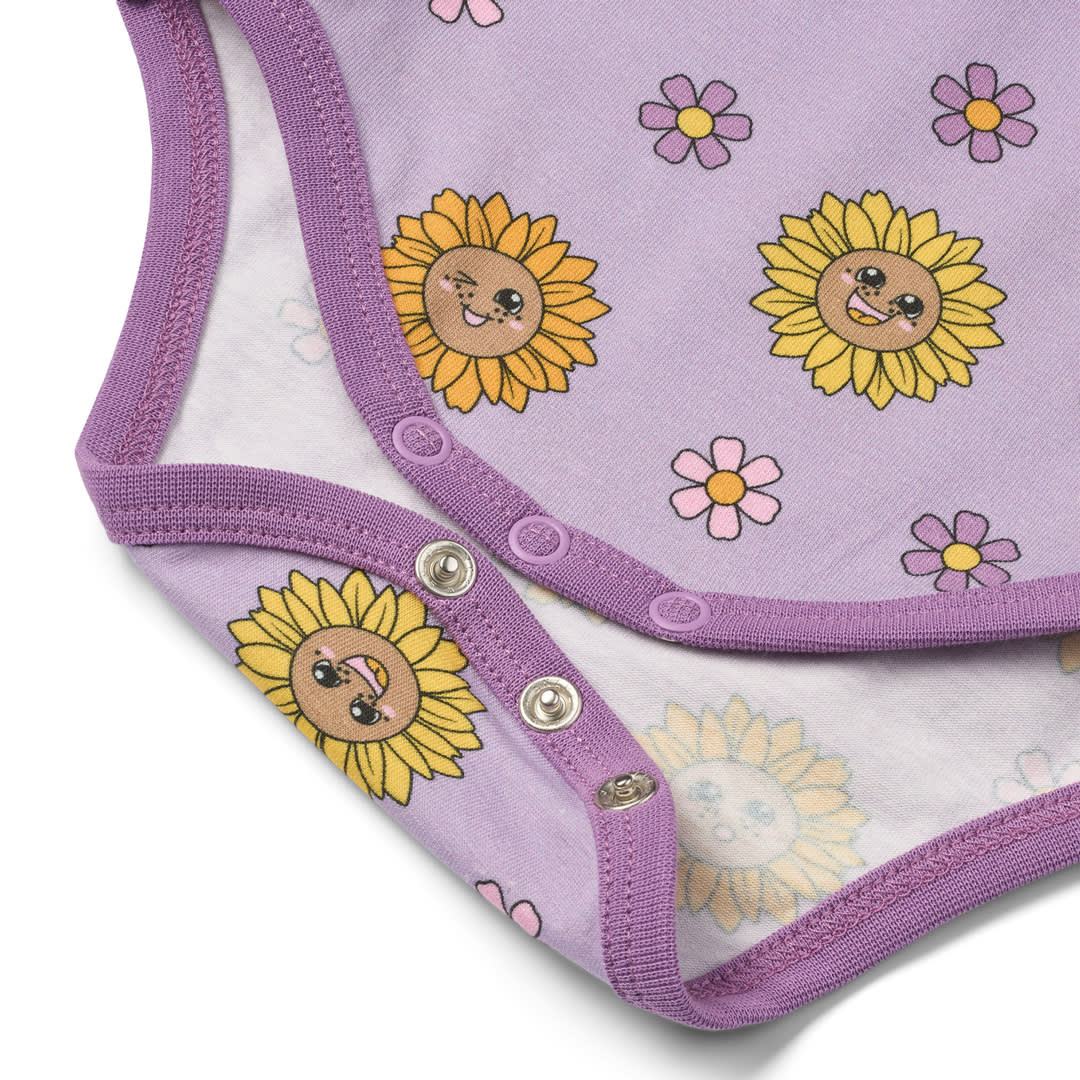 Elstar long-sleeved baby body with sunflowers