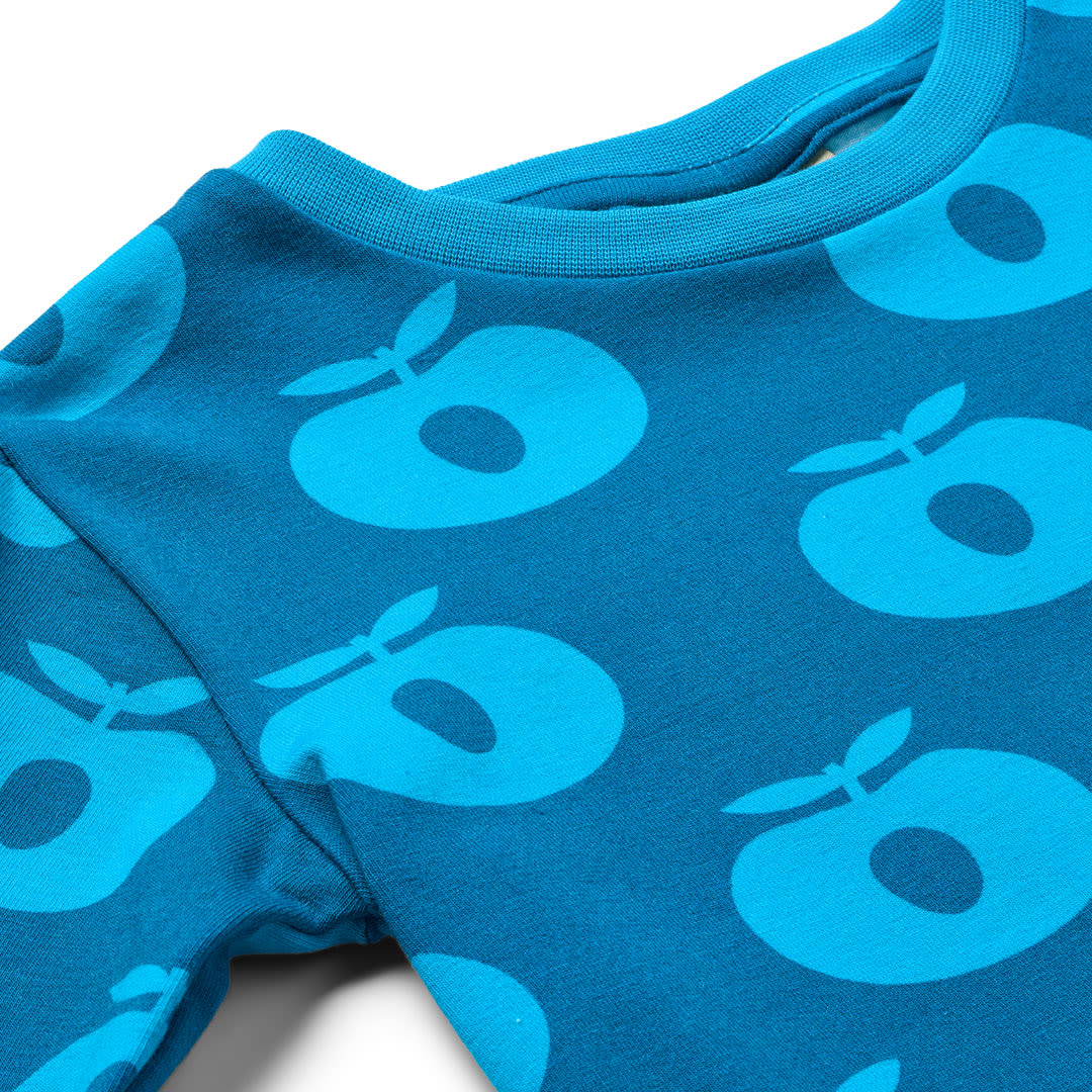 Jubilee nightwear set with apples