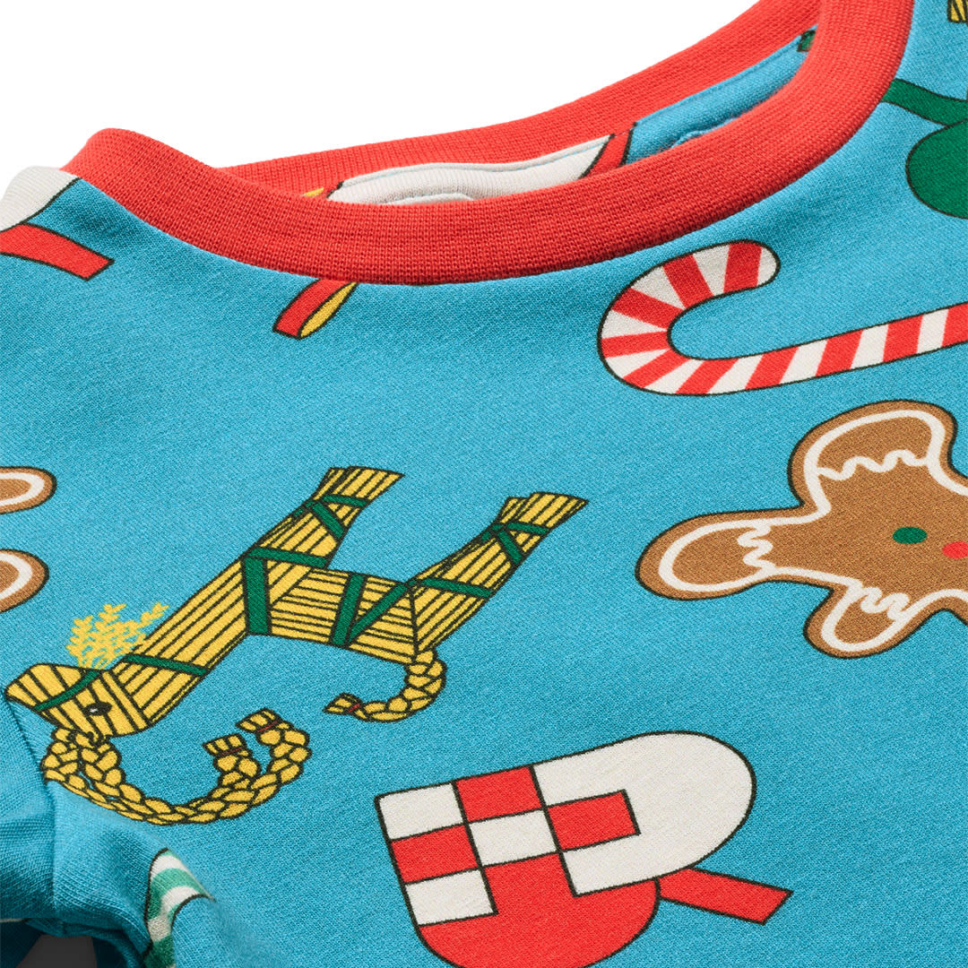 Jubilee nightwear set with Christmas decorations