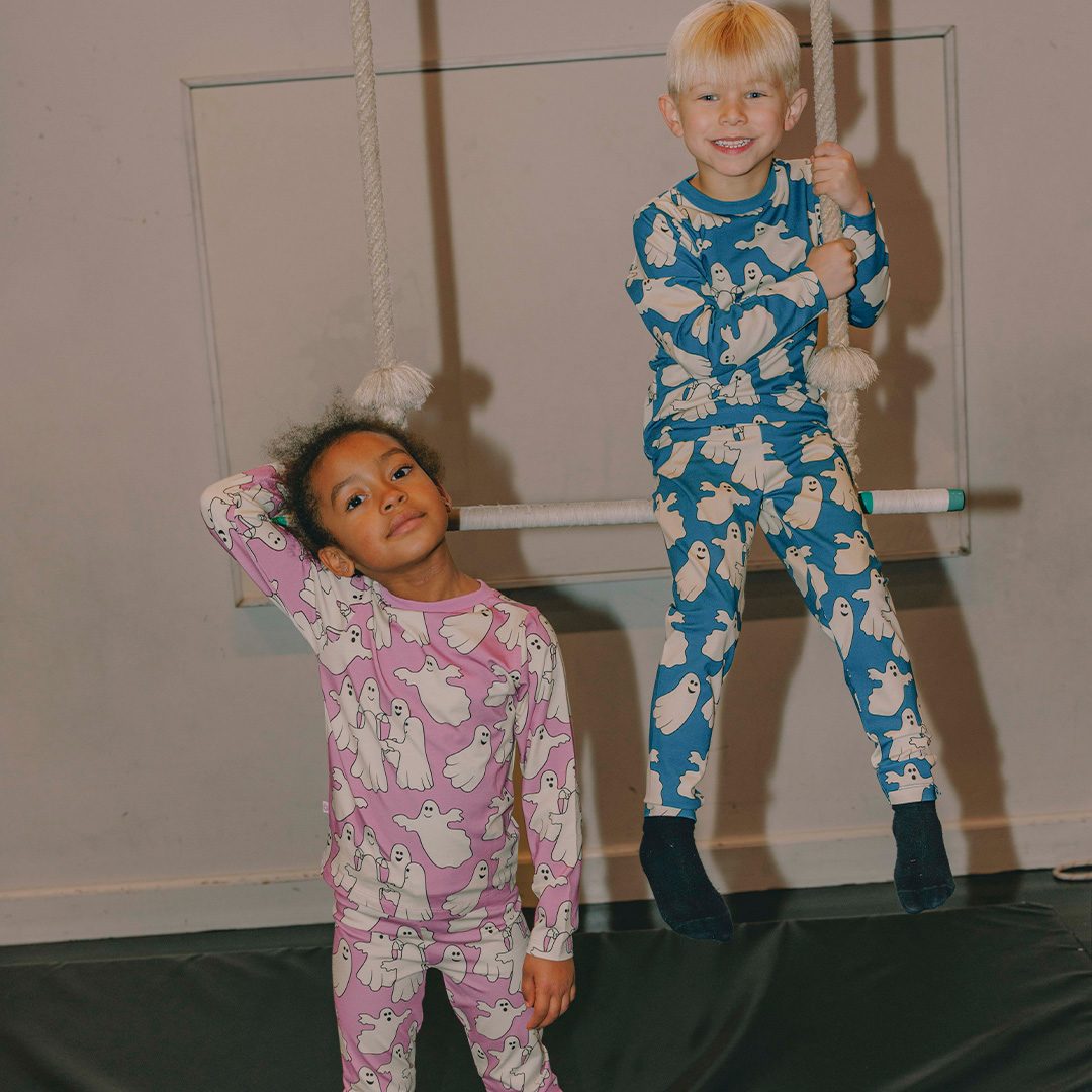 Gala long-sleeved top with dancing ghosts