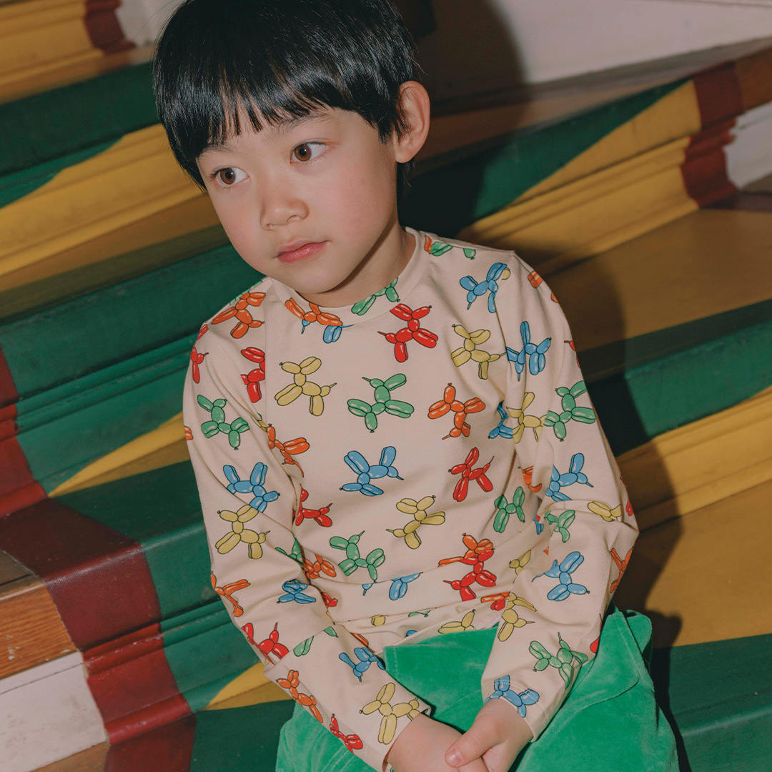 Gala long-sleeved top with balloon animals