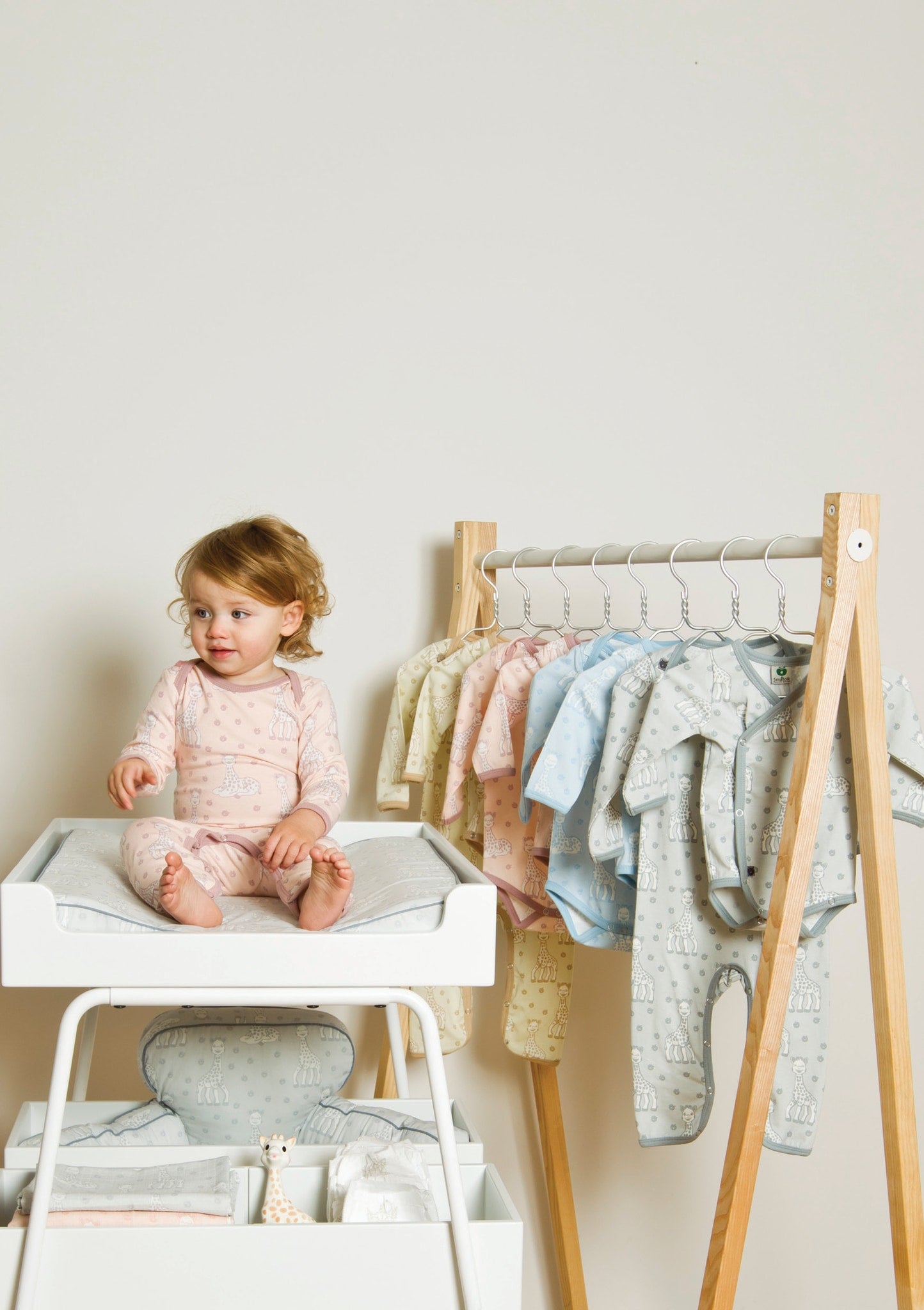 Long-sleeved baby suit with Sophie la Girafe