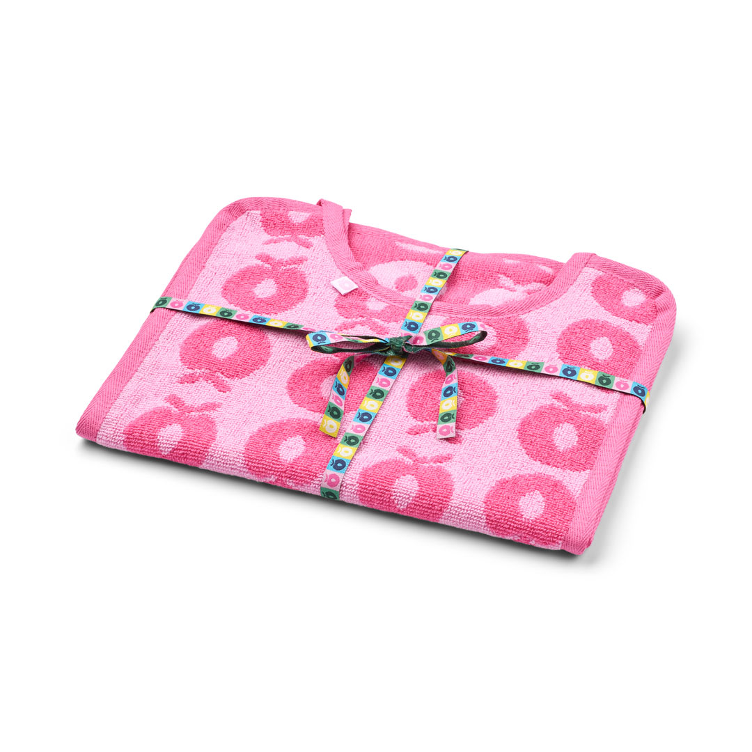 2 packs of large bibs with apples