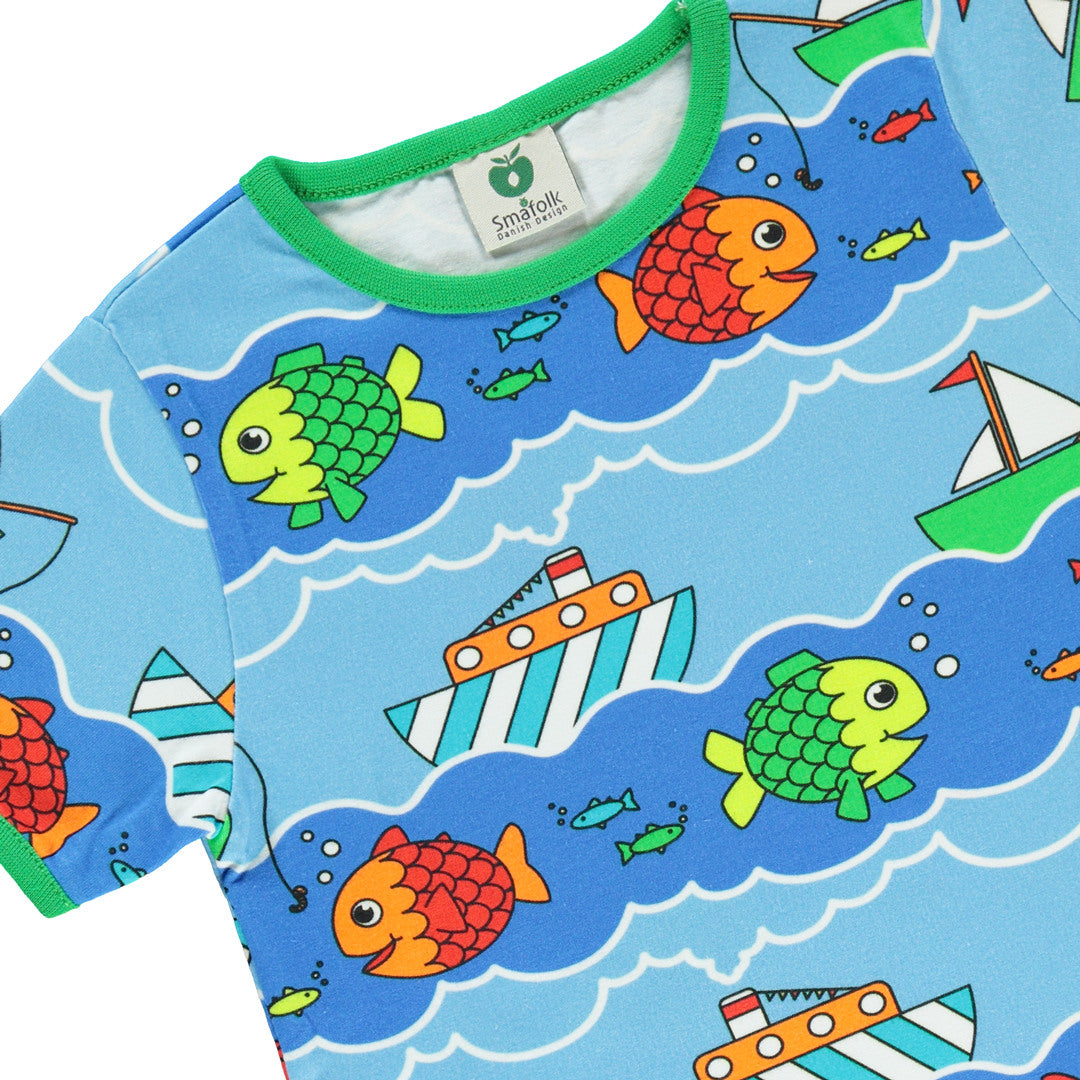 T-shirt with boat and fish