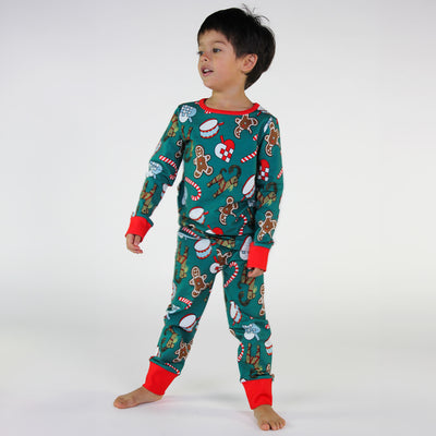 Nightwear set with Christmas decorations