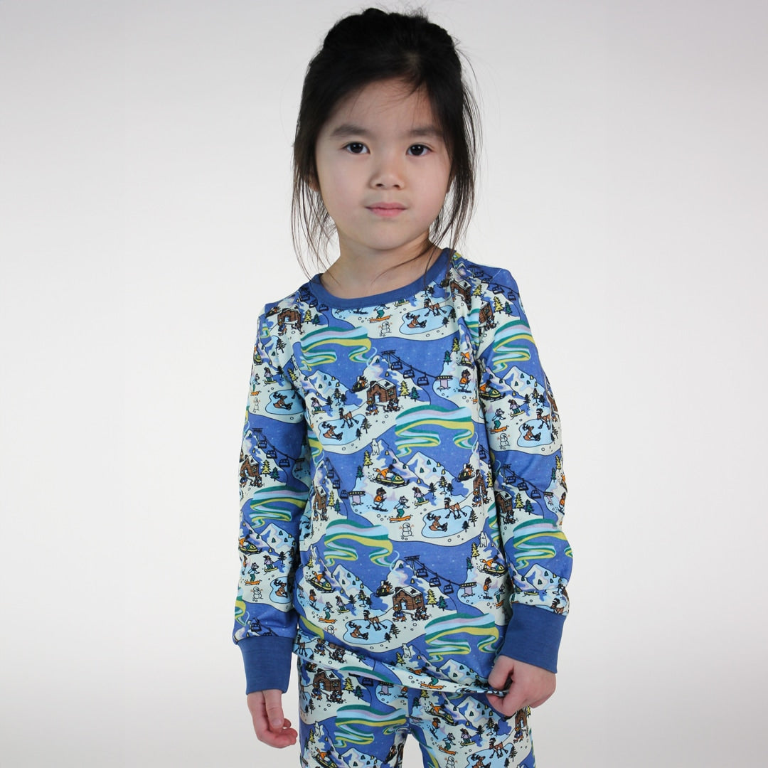 Nightwear set with winter landscape