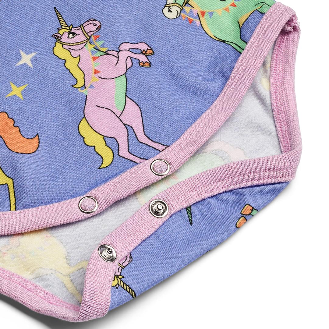 Long-sleeved baby body with unicorns