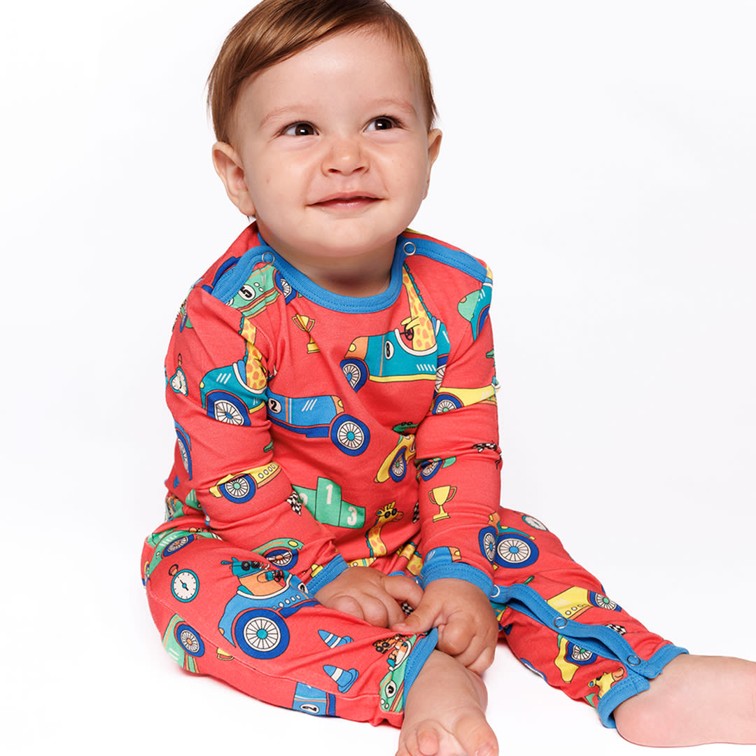 Long-sleeved baby suit with race cars