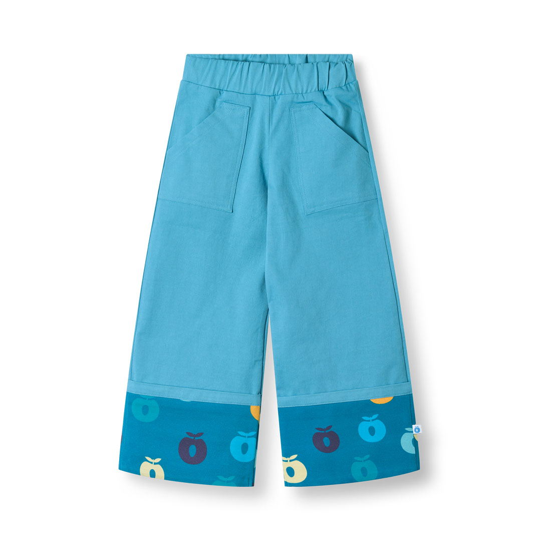 Newton pants with apples