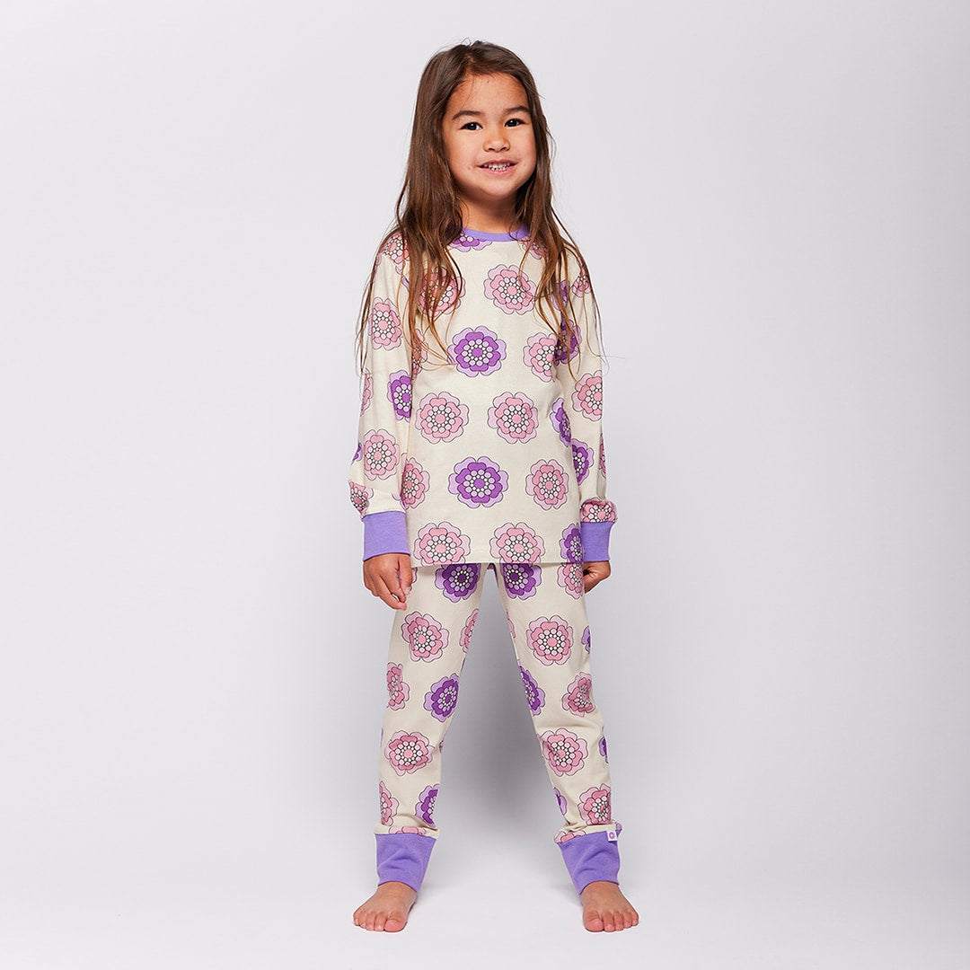 Jubilee nightwear set with flowers