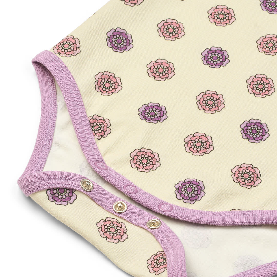 Ulm long-sleeved baby body with flowers
