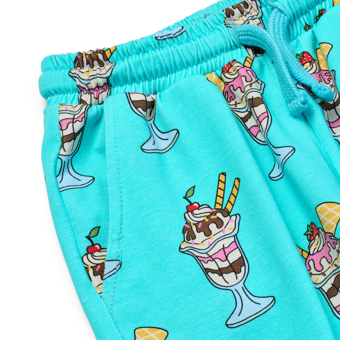 Gala shorts with sundaes