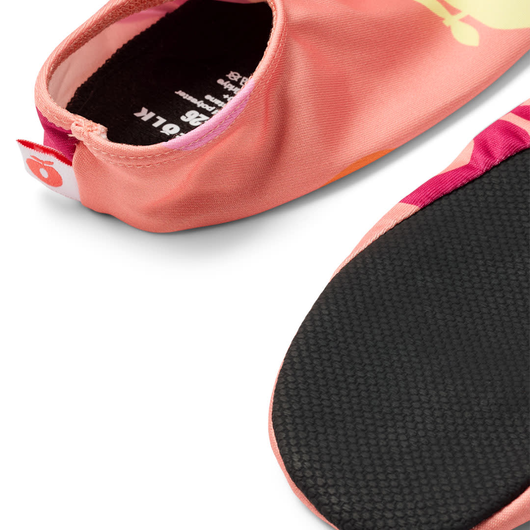 UV50 bathing shoes for children with apples