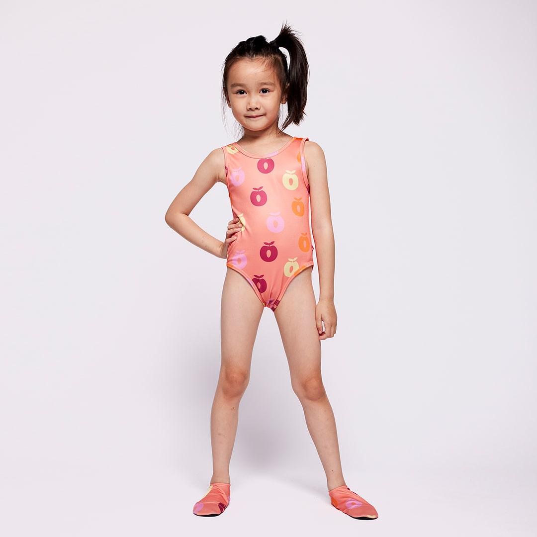 UV50 bathing shoes for children with apples
