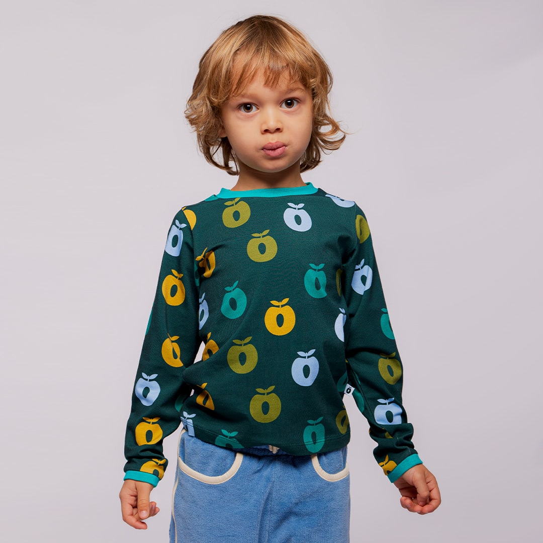 Elstar long-sleeved top with apples