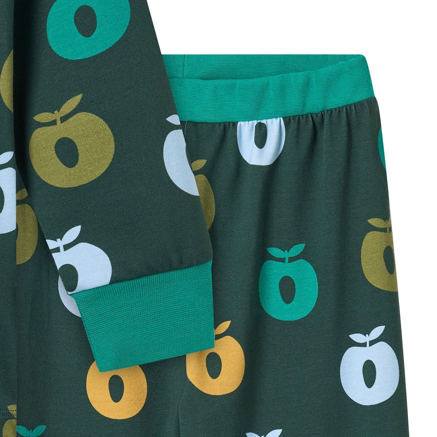 Jubilee nightwear set with apples