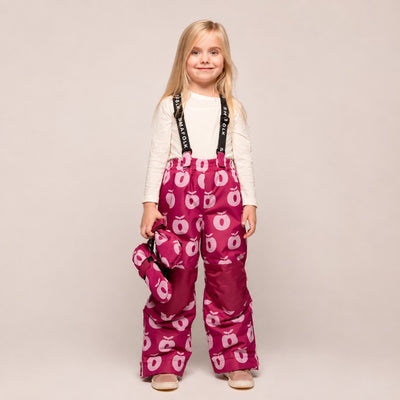 Ski pants with apples