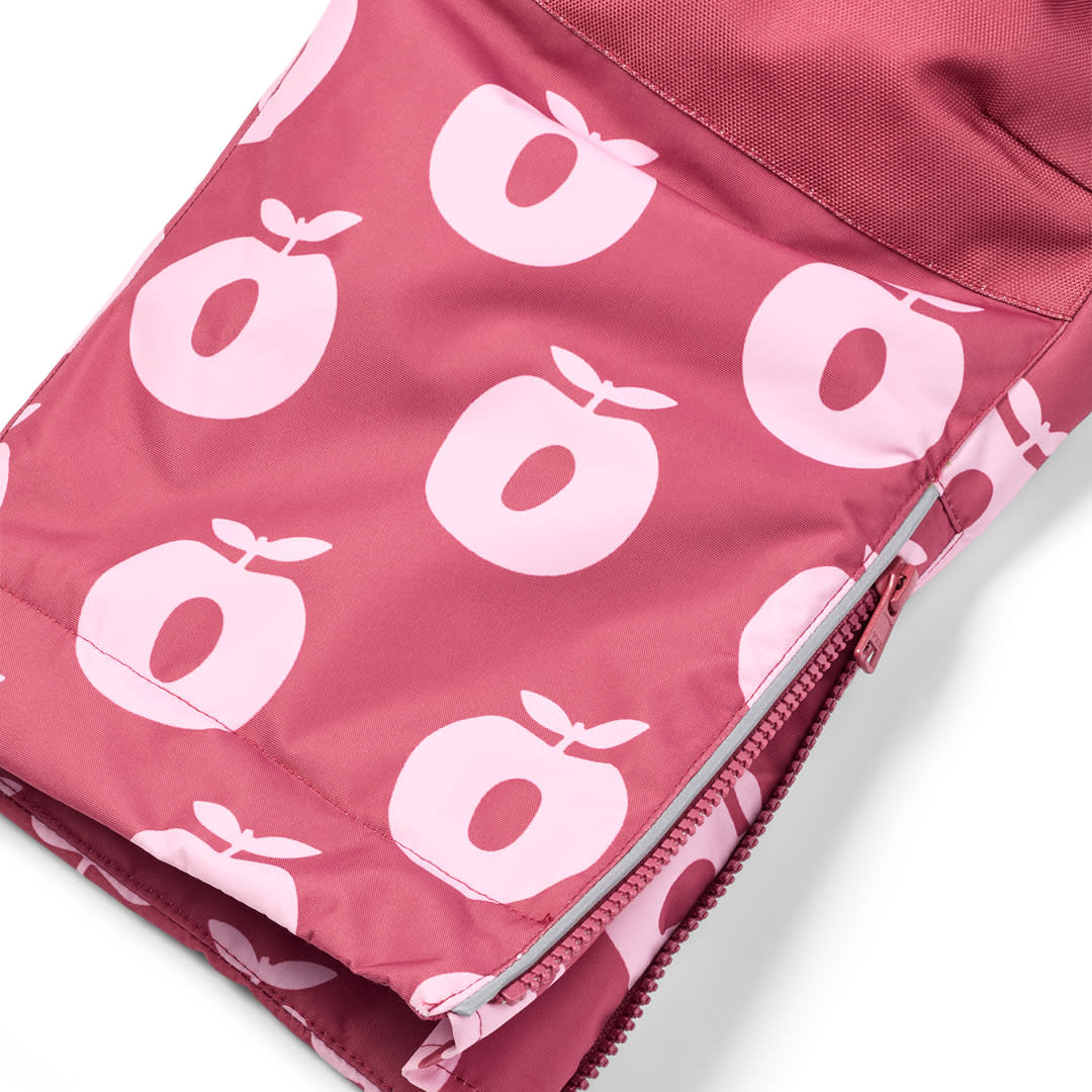 Ski pants with apples
