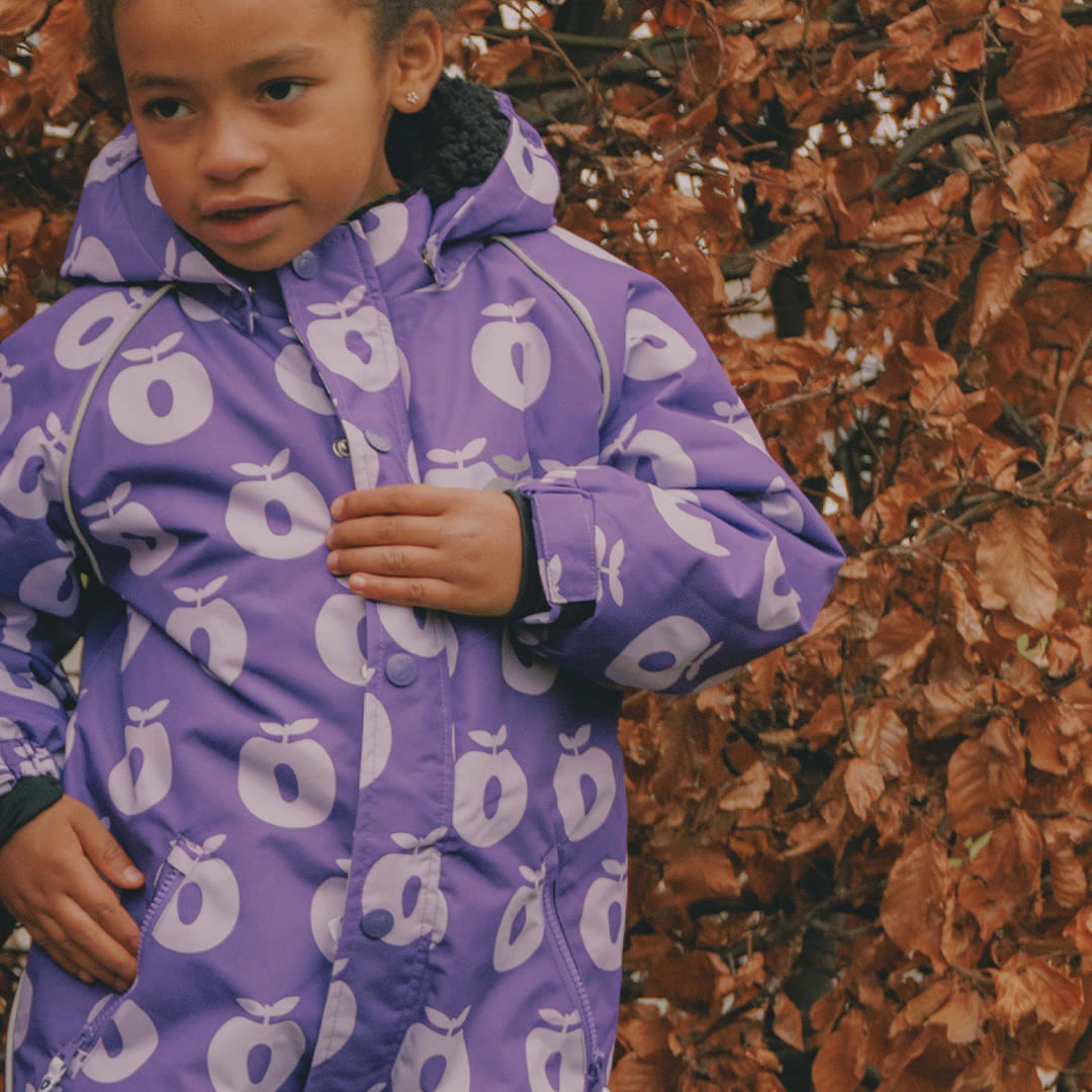 Children's snowsuit with apples