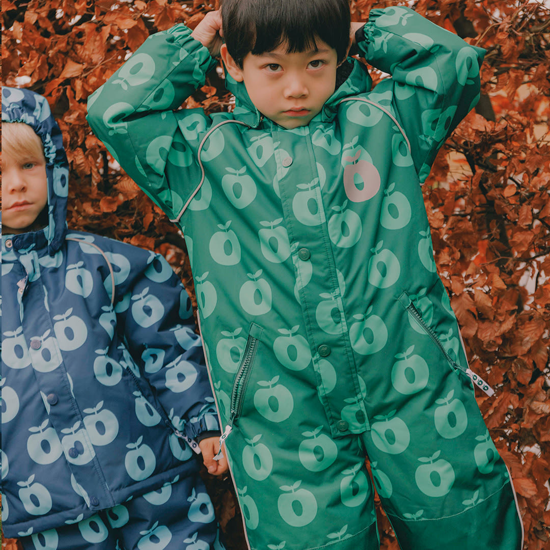 Children's snowsuit with apples