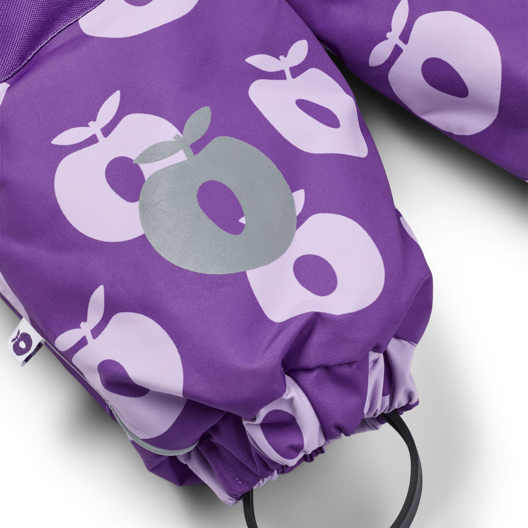 Snowsuit for toddlers with apples