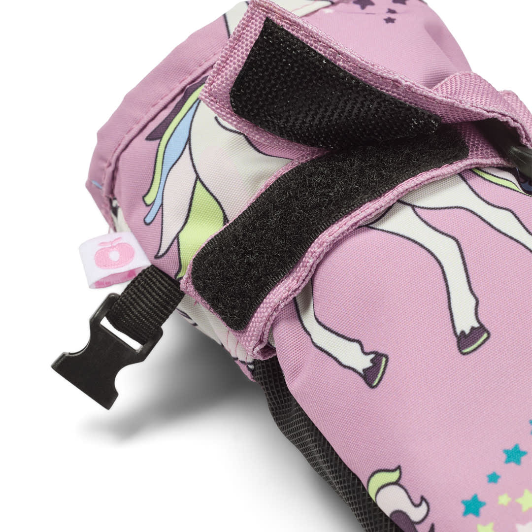 Mittens with unicorns