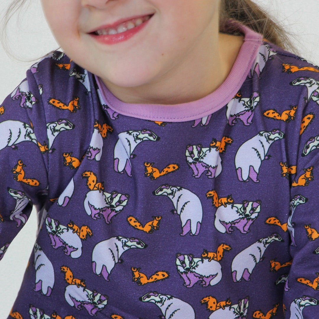 Long-sleeved blouse with badger and squirrel