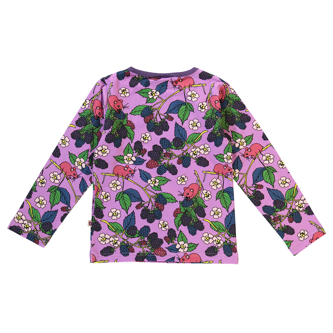 Long-sleeved top with blackberries