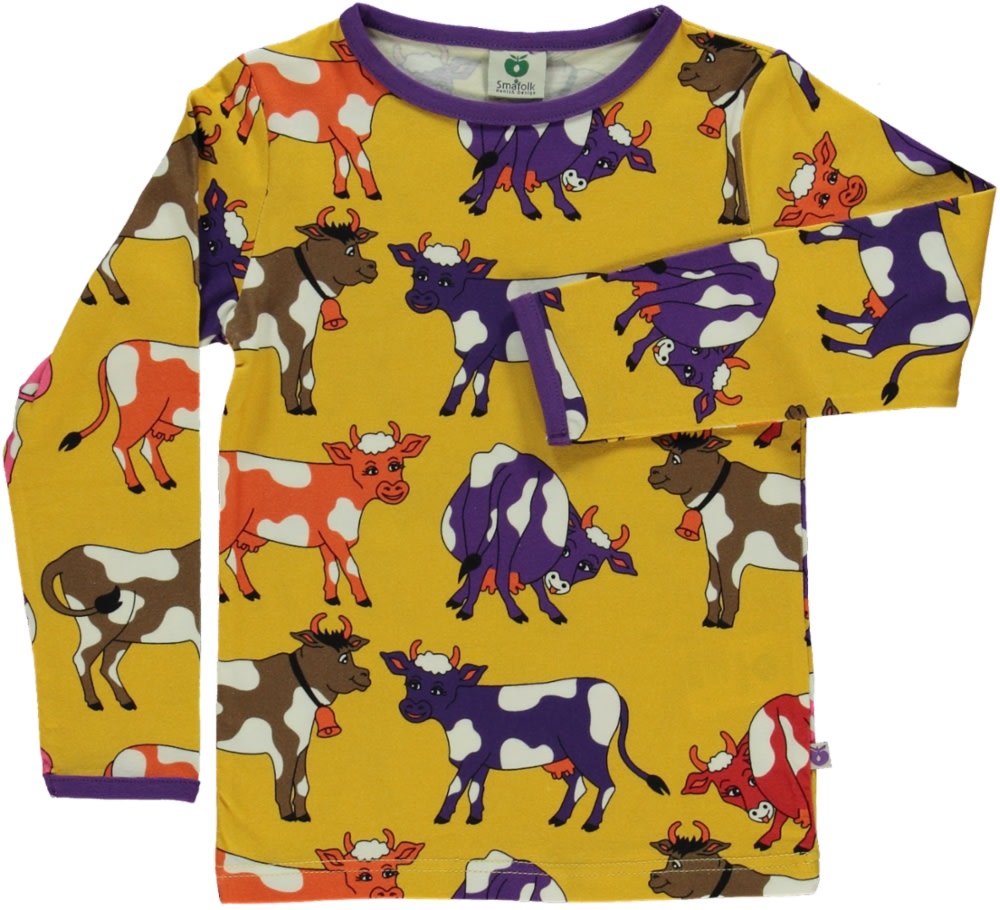 Long sleeved top with cows