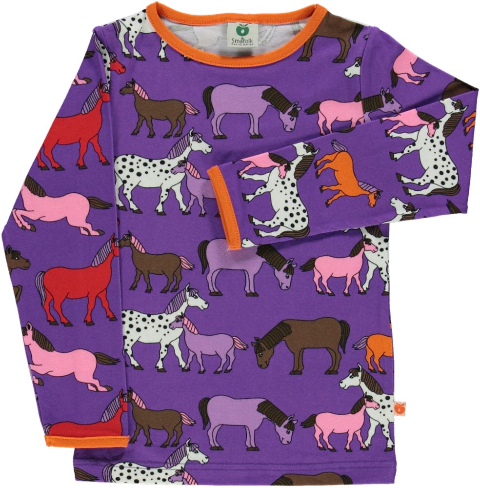 Long-sleeved top with horses